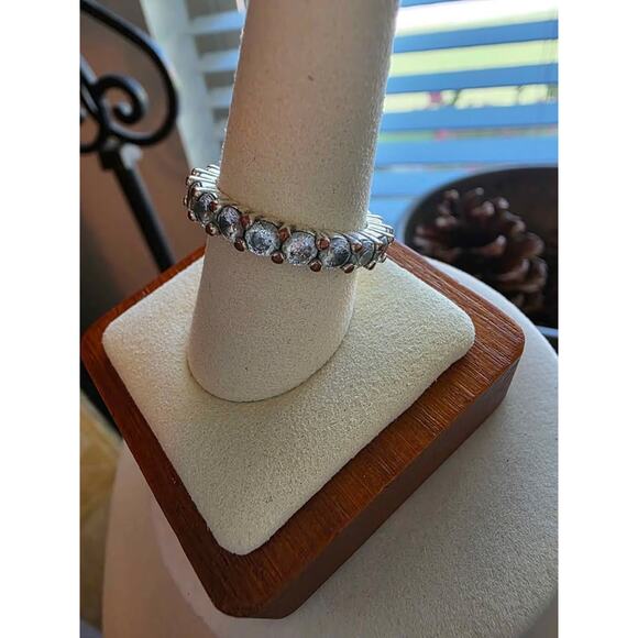 New Silver-Plated Anniversary Sparkling CZ Crystals Ring Size 9 - Picture 2 of 5